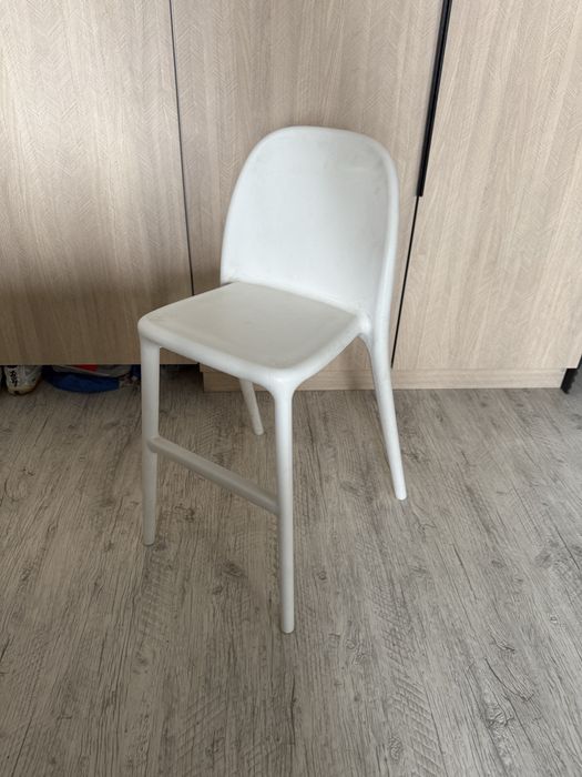 Продам детский стул икеа