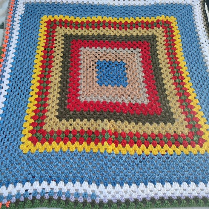 Ръчно изработено покривало