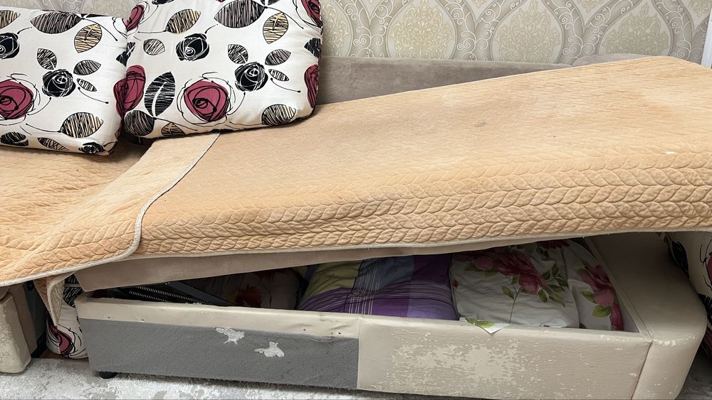 продаю диван 150/155