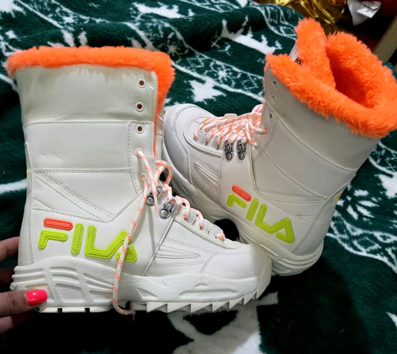 Fila оригинални уникални дамски ботуши  естествена кожа 38 1/2