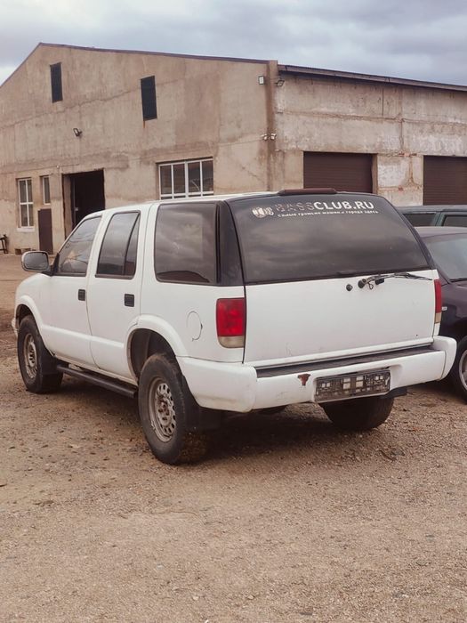 Продам chevroler blazer 1995 года