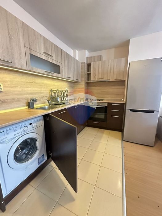 Дава се под наем Двустаен апартамент в Варна, Левски - 70 кв.м за 408 € - Снимка #2