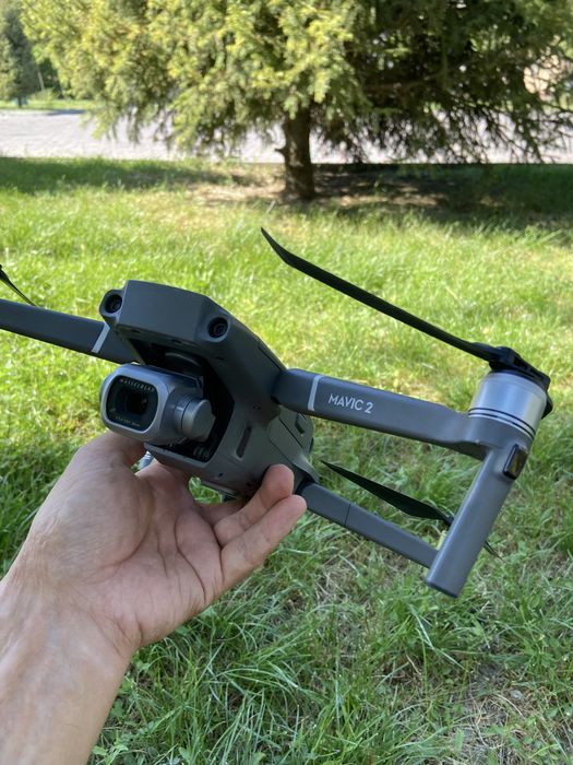 DJI Mavic 2 Pro (Fly More Combo)