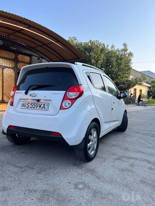 Spark vikupga beriladi