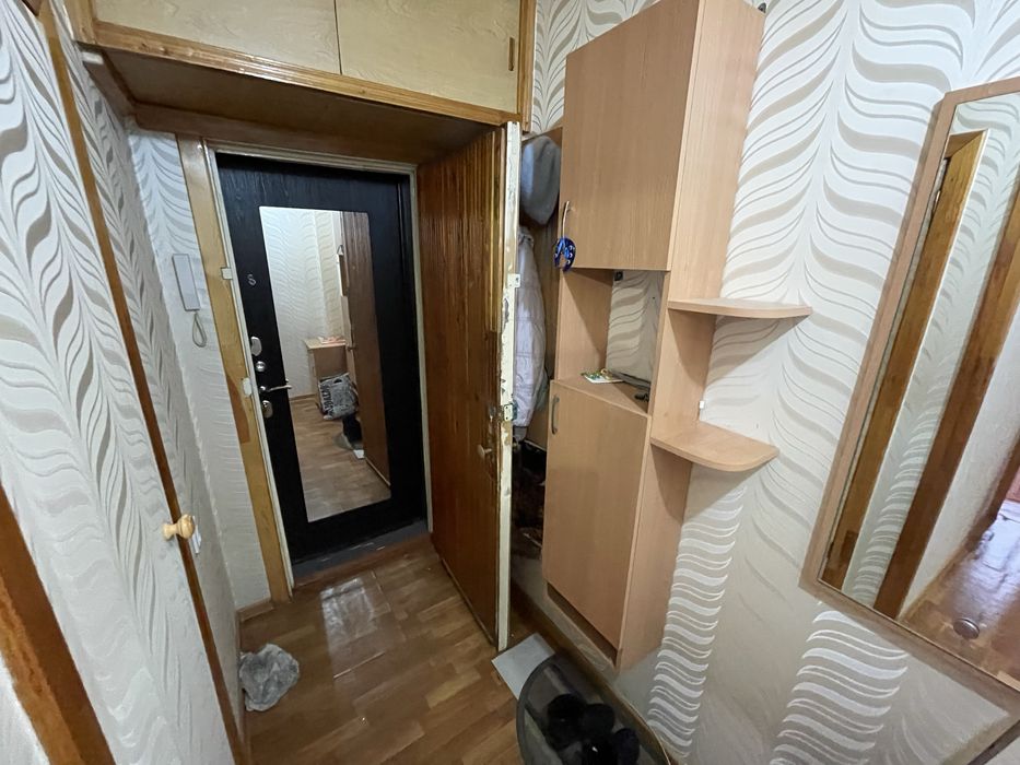 Продам 2шку на Мызы 25