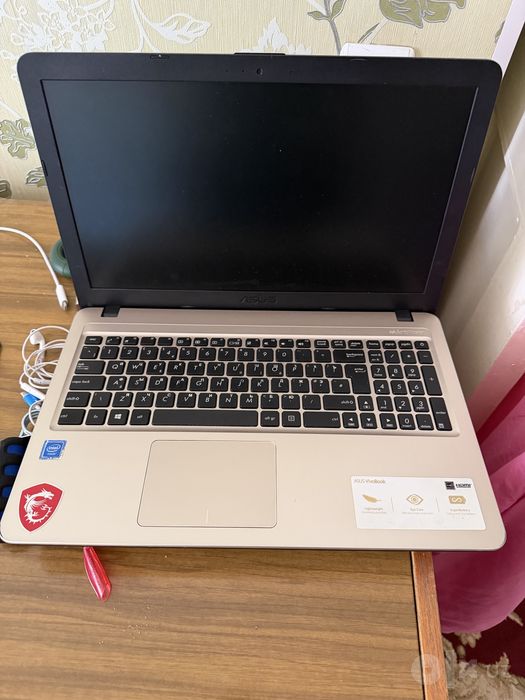 Продается ноутбук ASUS VivoBook