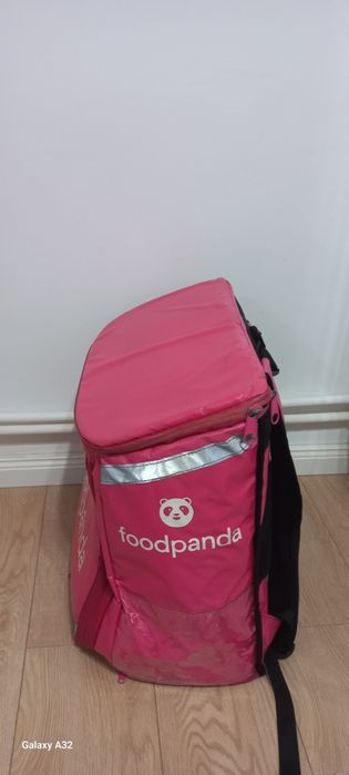 Vând ghiozdan Food Panda pentru livrari