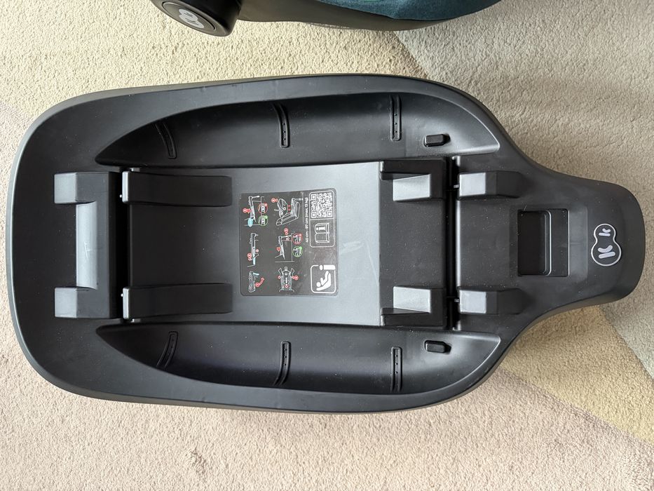 Кошница за Кола Kinderkraft  и база за нея