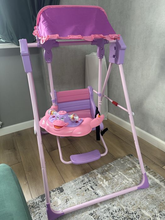 Продам качелю детскую