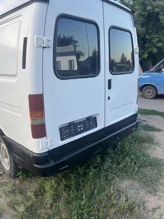 Продам автомобиль Газ  Соболь 2000 года.