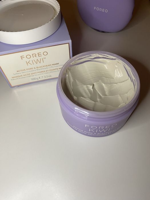 FOREO Kiwi Derma