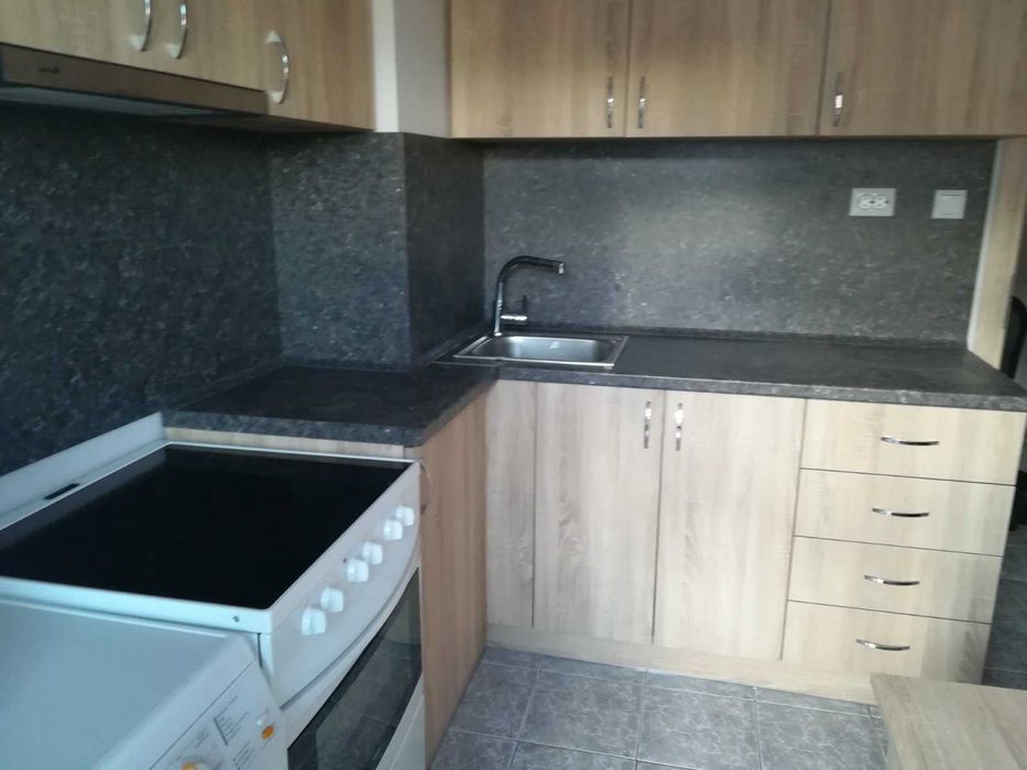 Дава се под наем Тристаен апартамент в Стара Загора, Кольо Ганчев - 60 кв.м за 255 € - Снимка #1