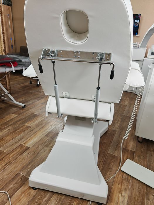 Кушетка для бьюти индустрии