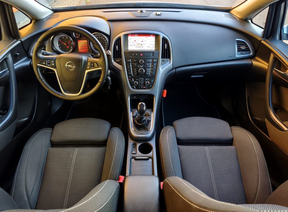 Opel Astra  J  1.6  CDTI  2015   EURO 6 // Navigație // Clima // EURO 6 //