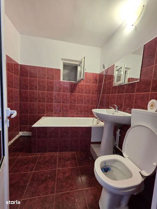 2 camere, decomandat, zona Pieței Mari, mobilat și utilat