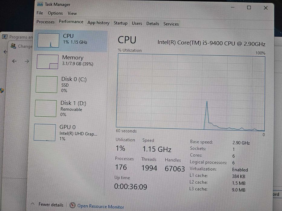 Unitate Desktop Lenovo Tower Windows 11 Pro licentiat