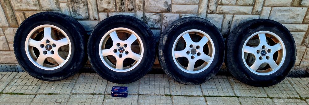 Продавам Honda CR-V