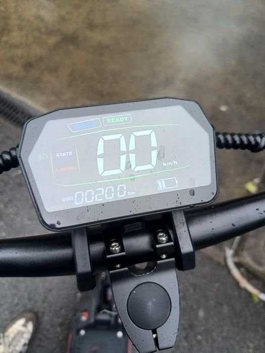 Vând trotineta electrica TODIMART S9