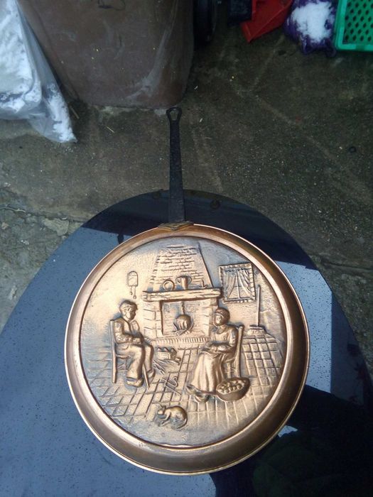 Ornament tigaie din cupru