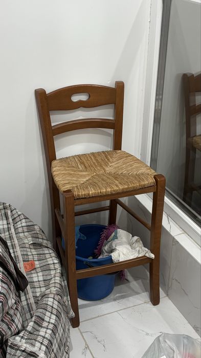 Продам стул,высокий