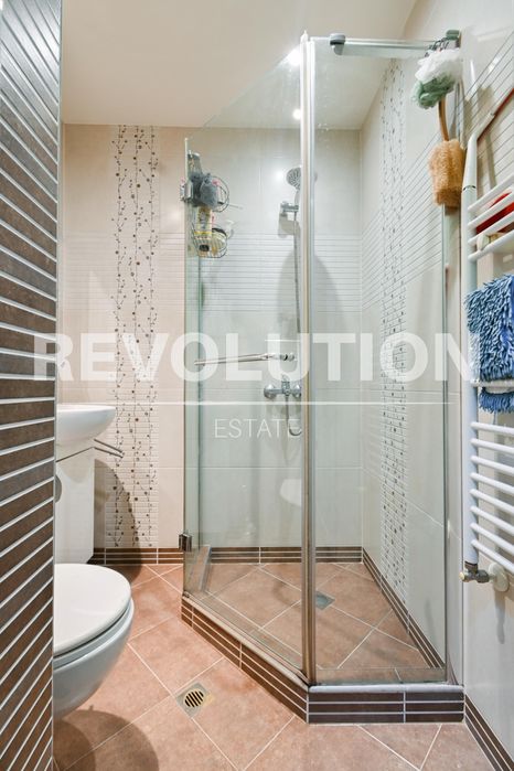 Продава се Тристаен апартамент в София, Младост 4 - 120 кв.м за 1254 €/кв.м - Снимка #12