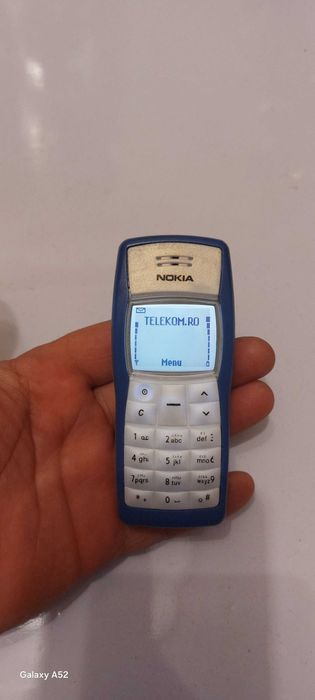 Telefon vechi, cu butoane