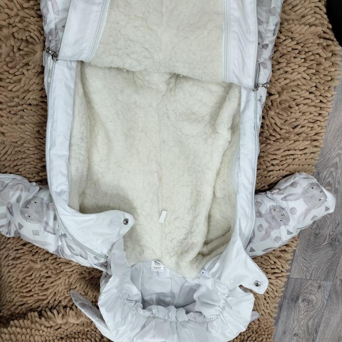 Продам костюм на девочку