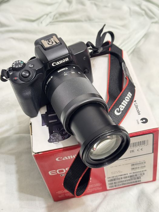 Продам Canon EOS M50 Kit (18-150mm)