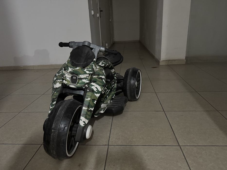 Продам электро мотоцикл 8000