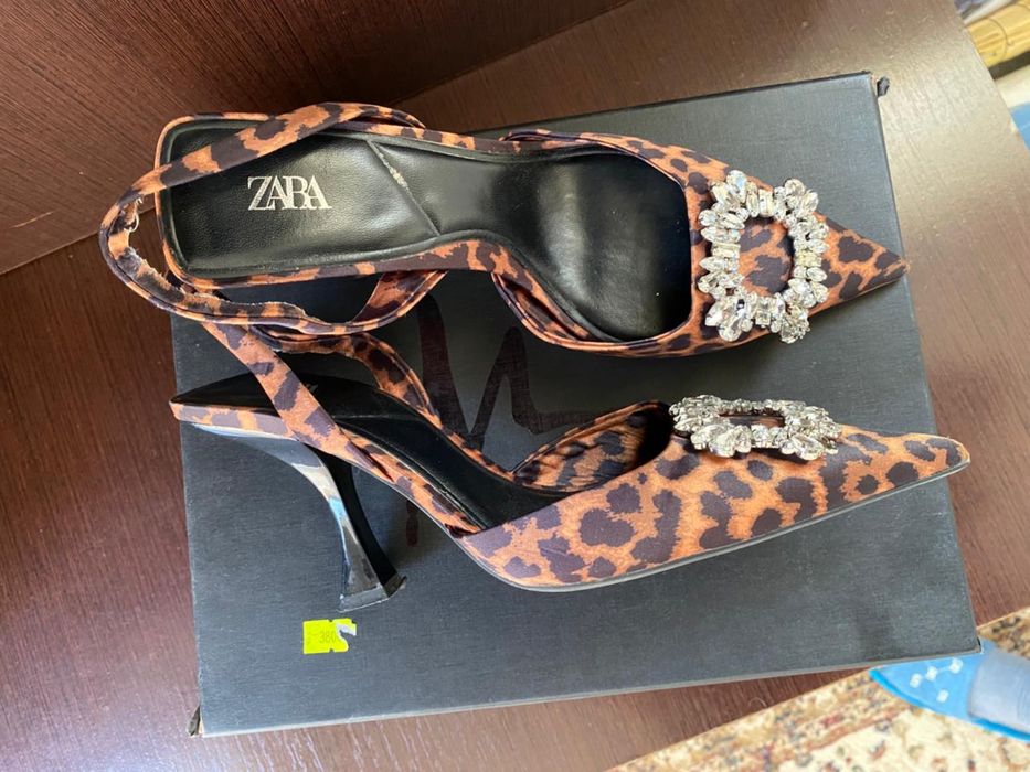 Туфли с каблуком