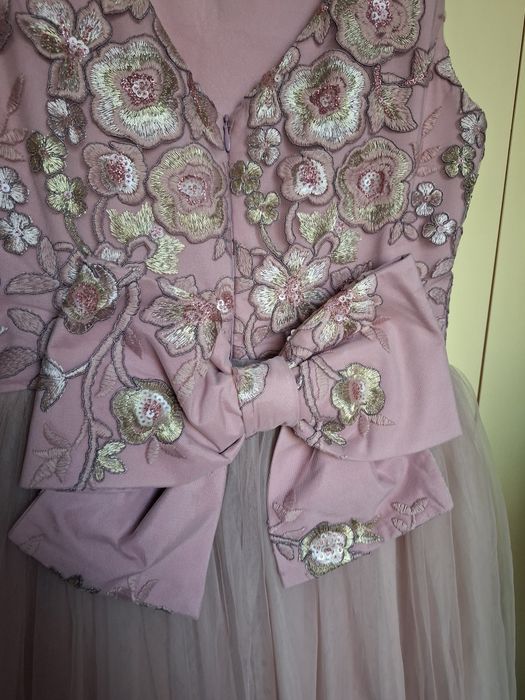 Дамска рокля за повод от junona