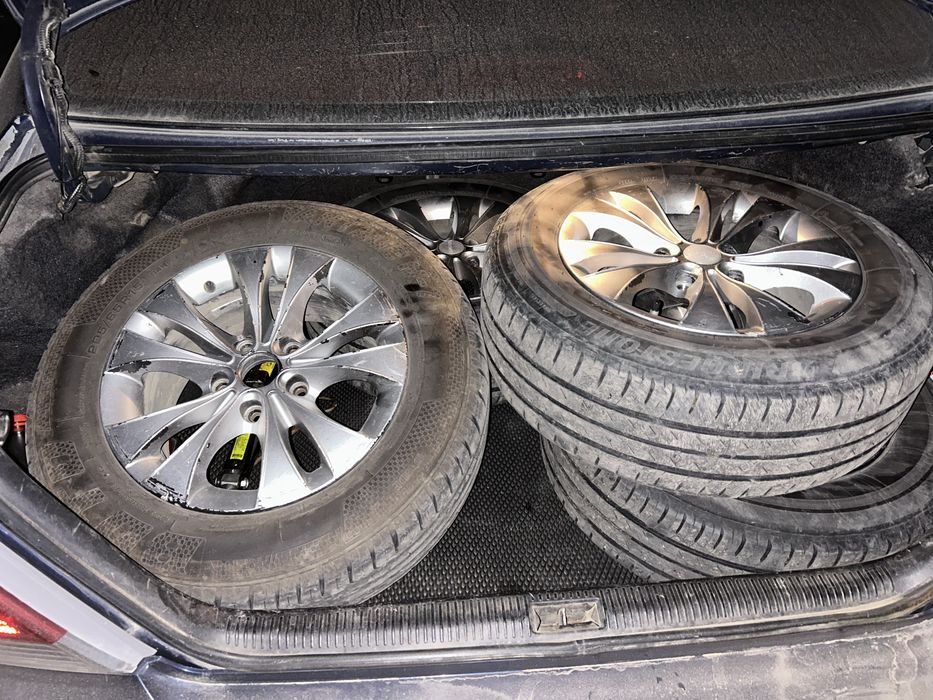 Продам диски с летней резиной