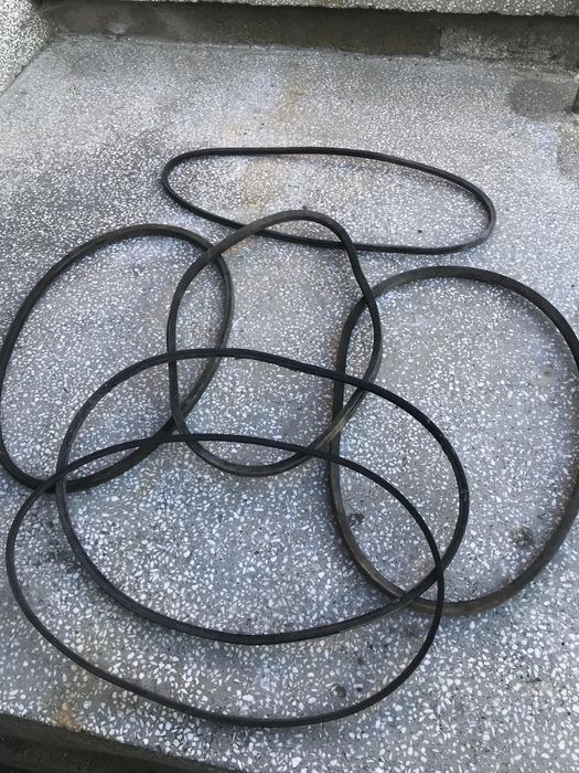 Машинни ремъци различни размери