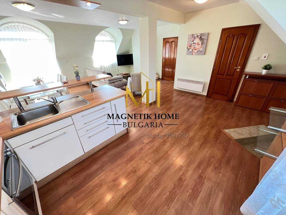 Дава се под наем Двустаен апартамент в Бургас, Център - 120 кв.м за 612 € - Снимка #11