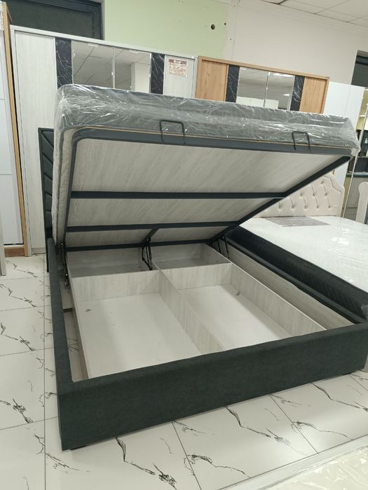 Двухспальная кровать фабричная качество можно в рассрочку