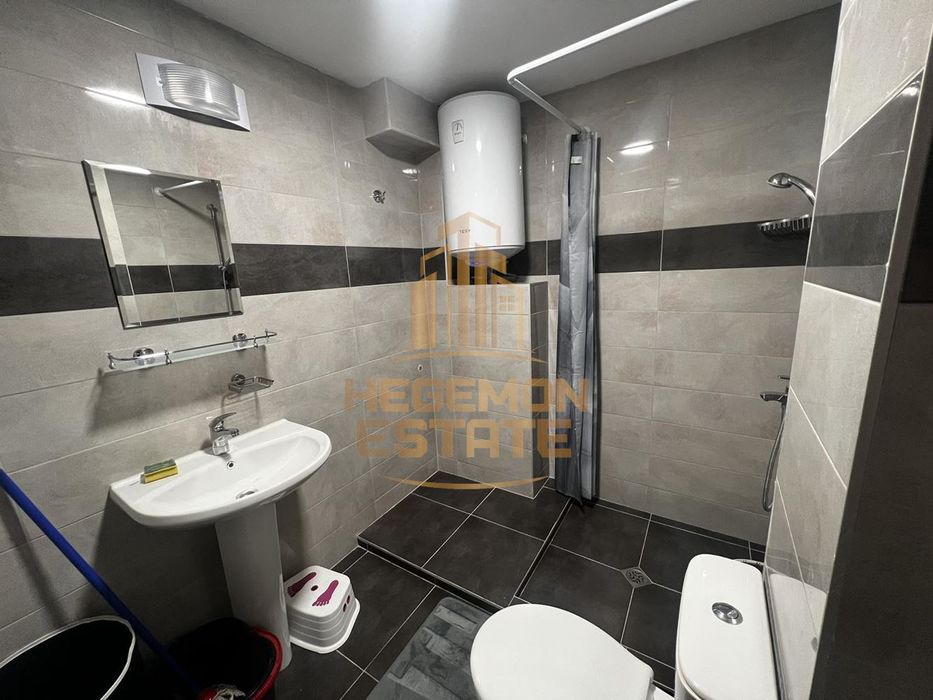 Продава се Тристаен апартамент в Варна, Колхозен пазар - 100 кв.м за 1610 €/кв.м - Снимка #9