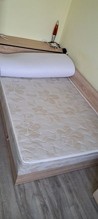 Приста с ракла 2 бр +2  бр топ матраци +подарък бюро