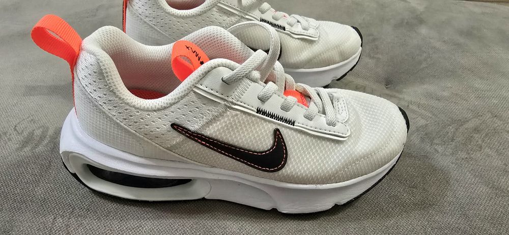Nike Air Max Intrlk Lite
