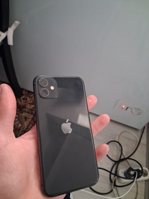 Продам айфон 11 128гб