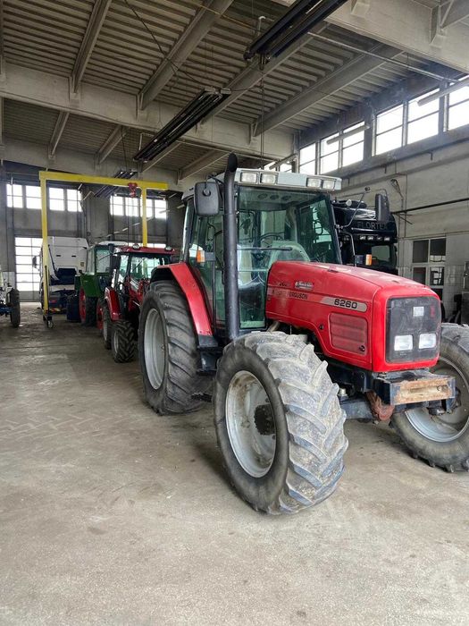 Reparatii tractoare , cutii viteze , motoare si instalatii hidraulice