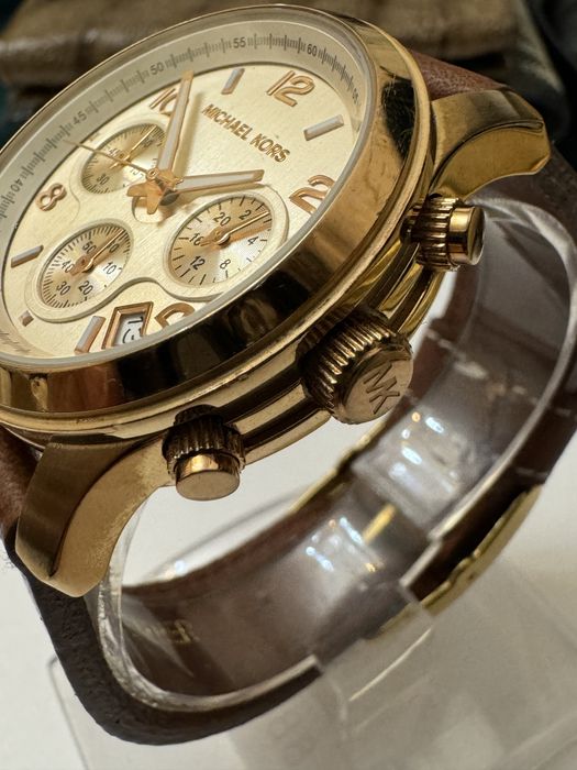 Ceas Michael Kors chronograph. Placat aur roz. Unisex