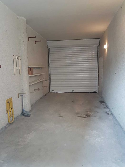 Гараж под наем център, до Билла Колхозен пазар