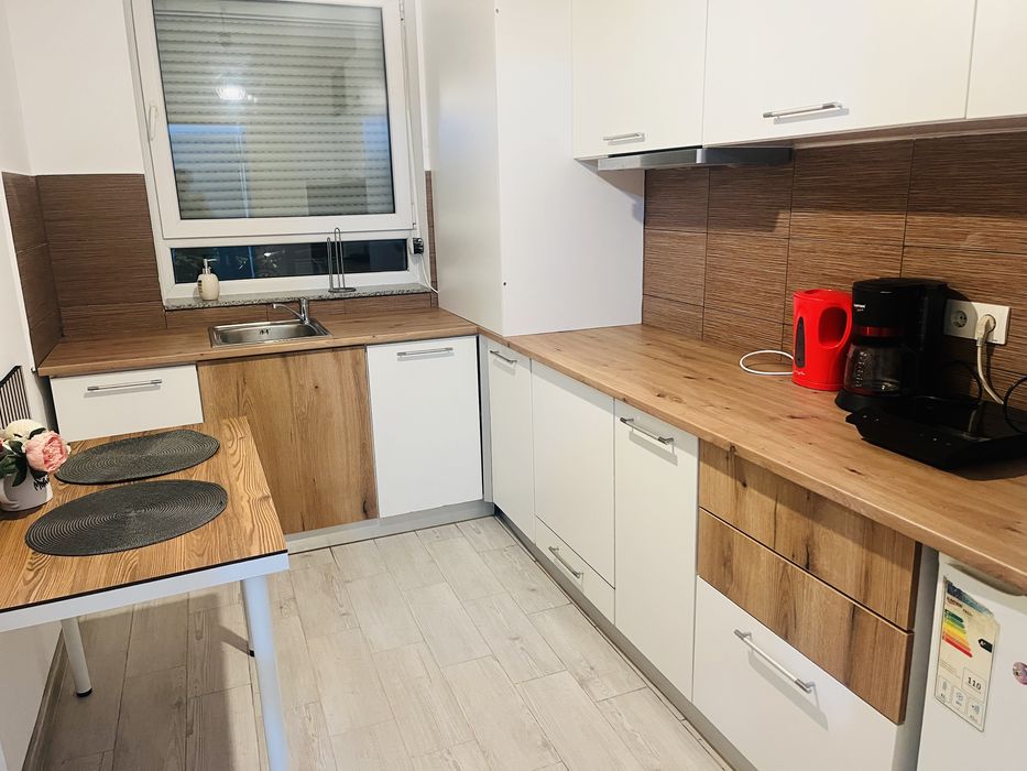 Garsoniera pers avantgarden LIBER REVELION SI CRACIUN