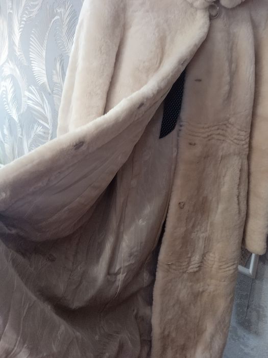 Продам шубу мутон натуралка