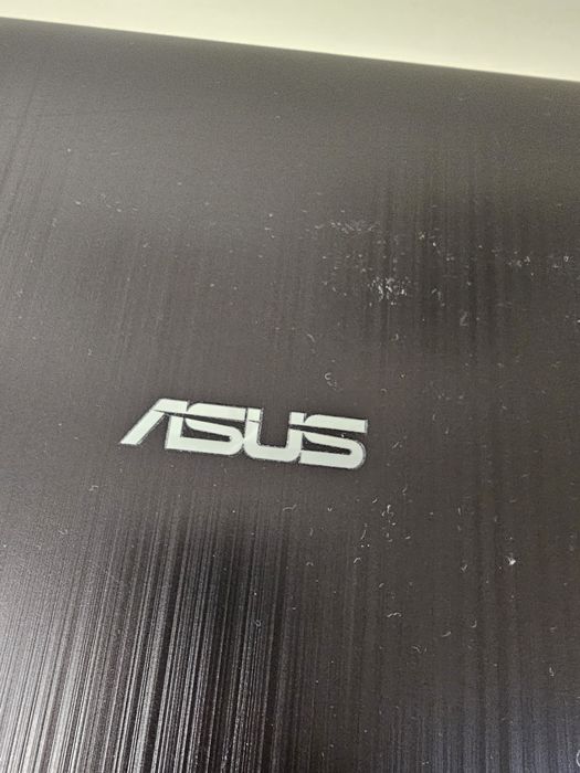 Продам ноутбук в отличном состоянии