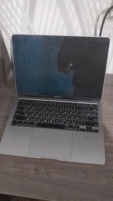 Macbook air 13inch 2020