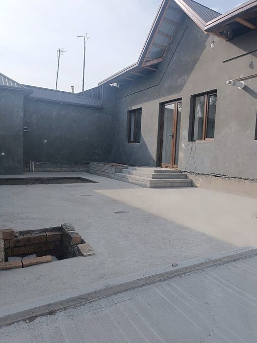 Сергели.  1,7 сотки.  4 комнаты.подвал!