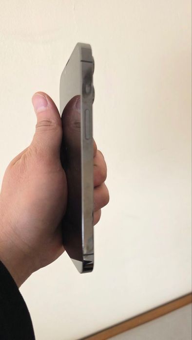 iPhone 13 Pro сим/есим