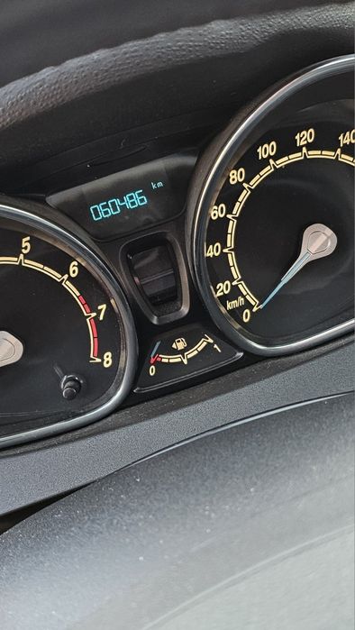 Ford fiesta mk 7 2016 km 60.000