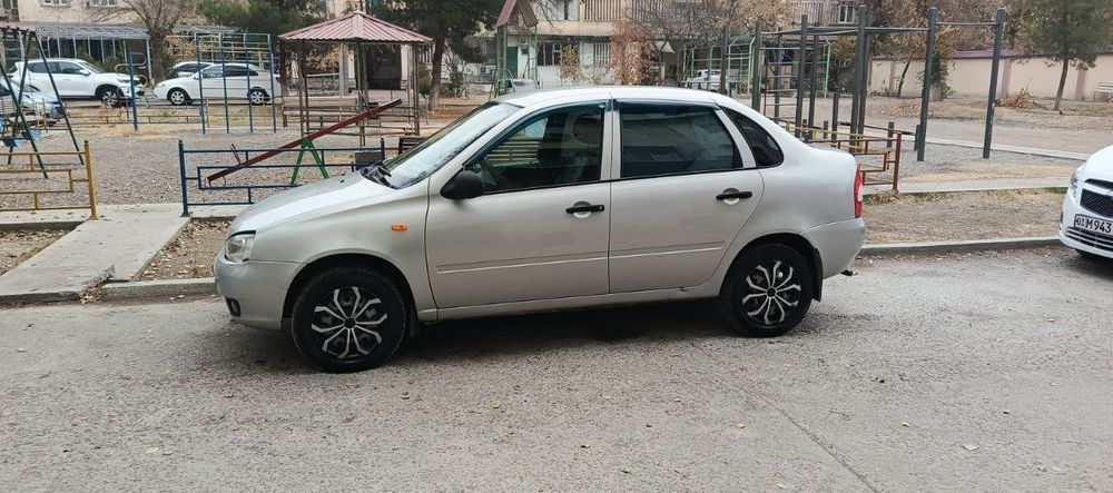 Продам Лада Калина 2008